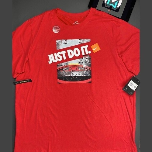 Mens Nike Just Do It Backboard Short Sleeve TShirt CV4853 657 men’s small *NWT*
