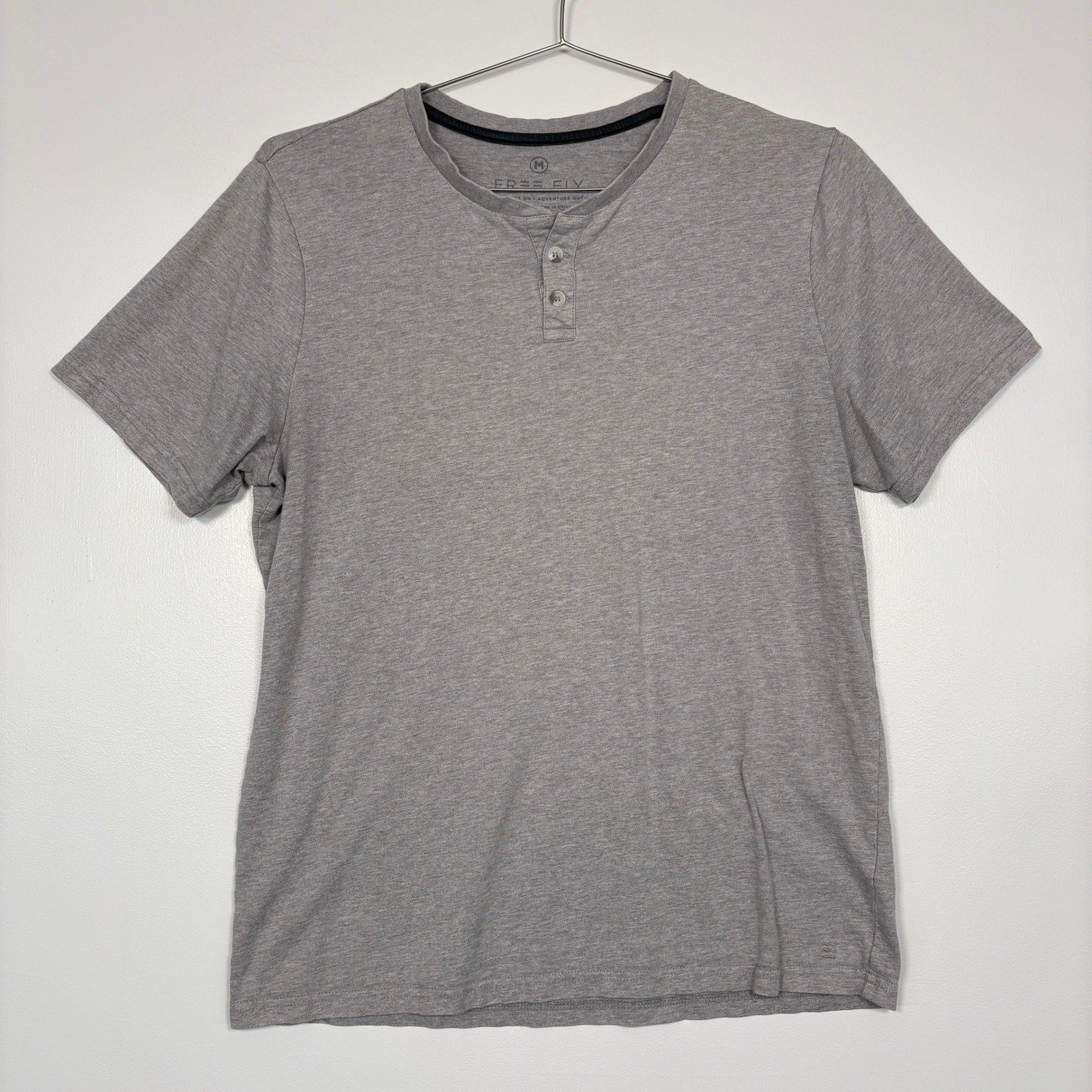 Free Fly Mens Henley Shirt Size M Gray Bamboo Cotton Short Sleeve Tee Outdoor