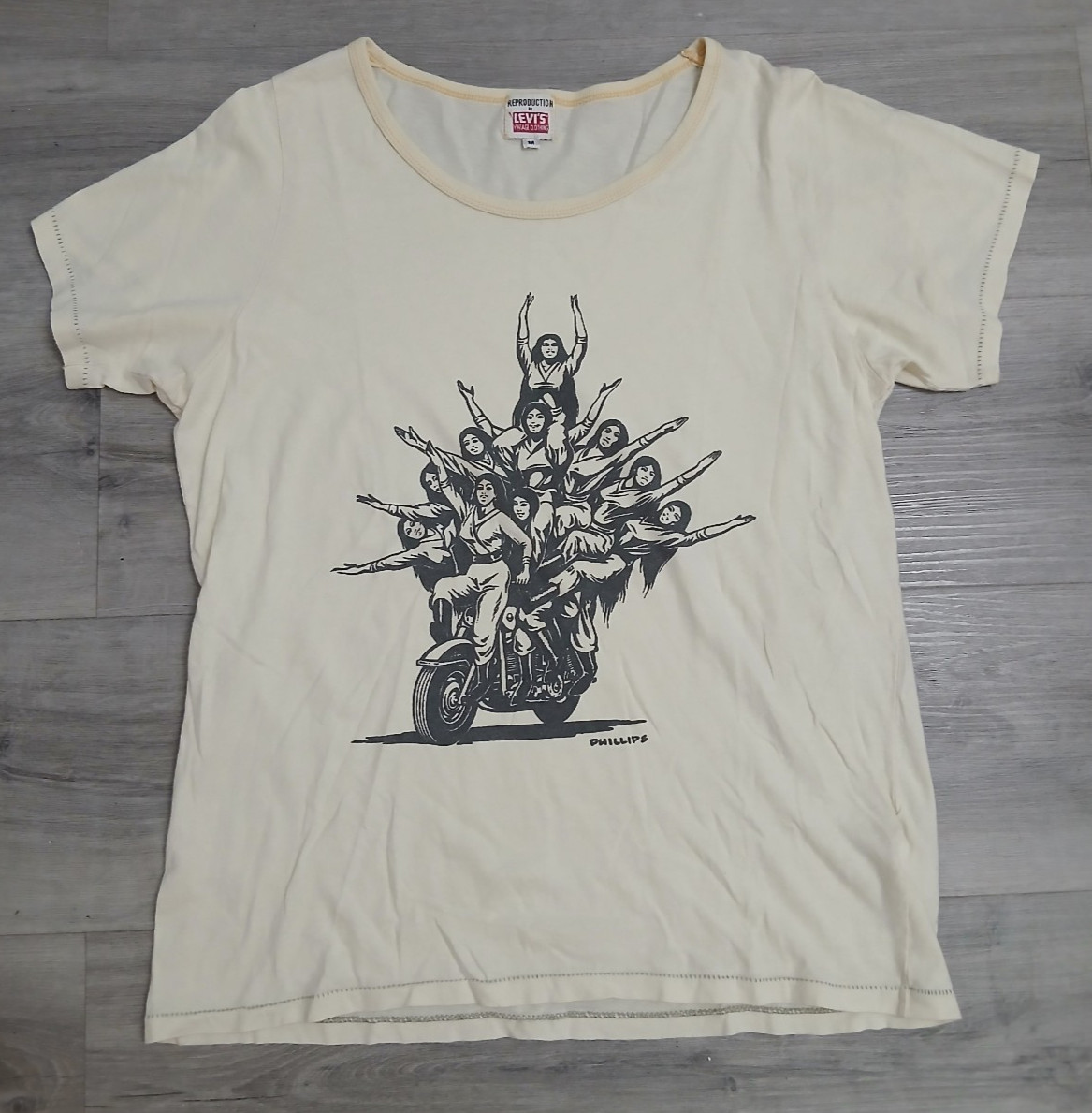 Levi’s Vintage Clothing LVC ‘Jim Phillips’ Artwork T Shirt – Size M