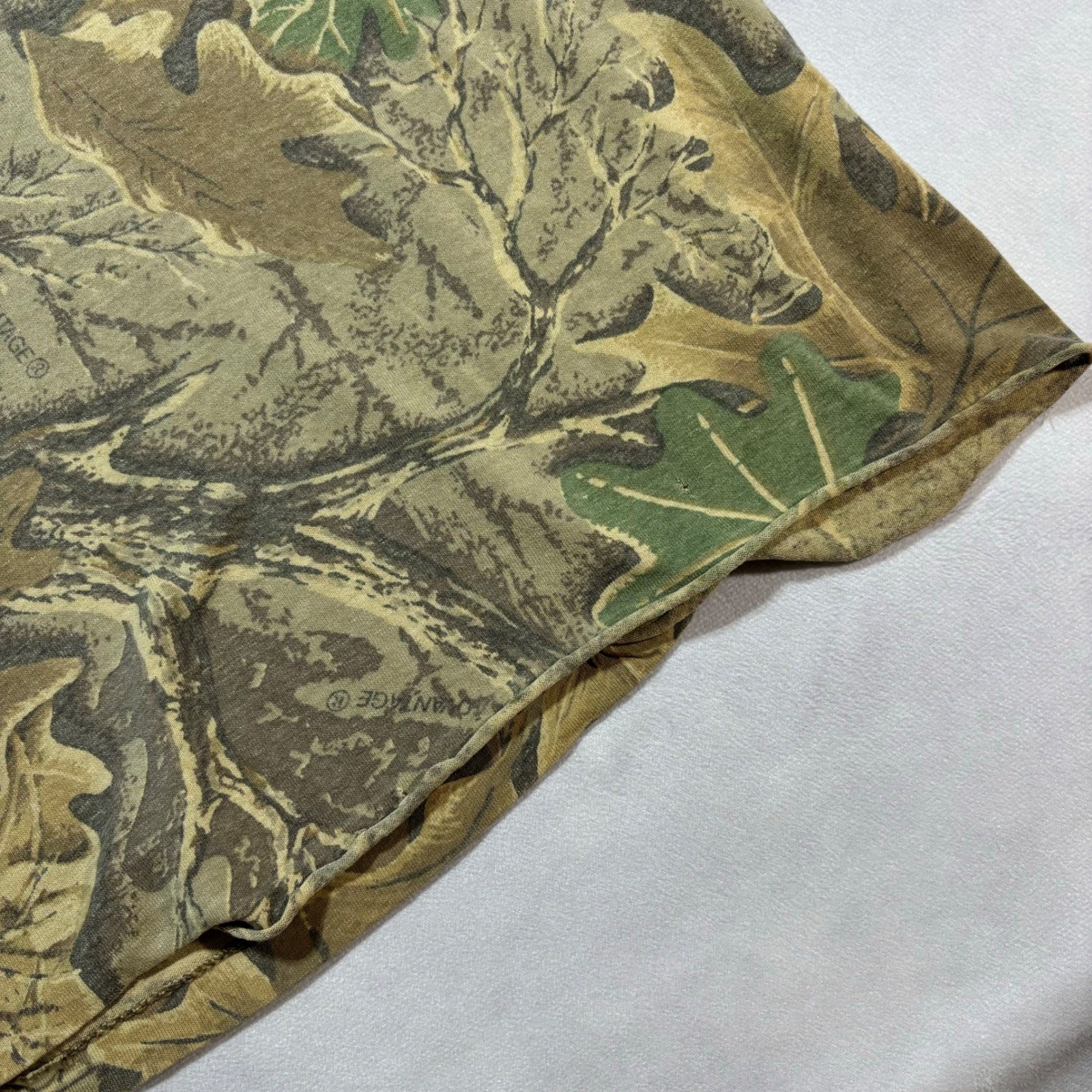 Vintage 90’s Advantage Camo Pocket T-Shirt Mens L Single Stitch Hunting Outdoor