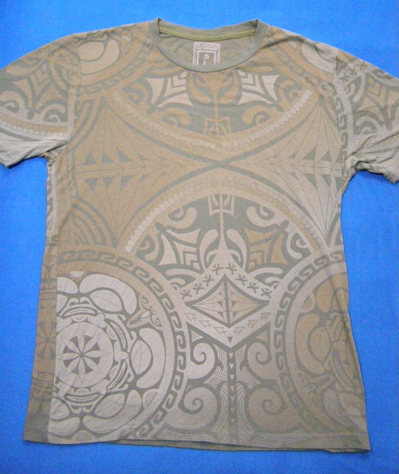 Hinano Tahiti T-Shirt Traditional Tahitian Design Green Shirt Size L