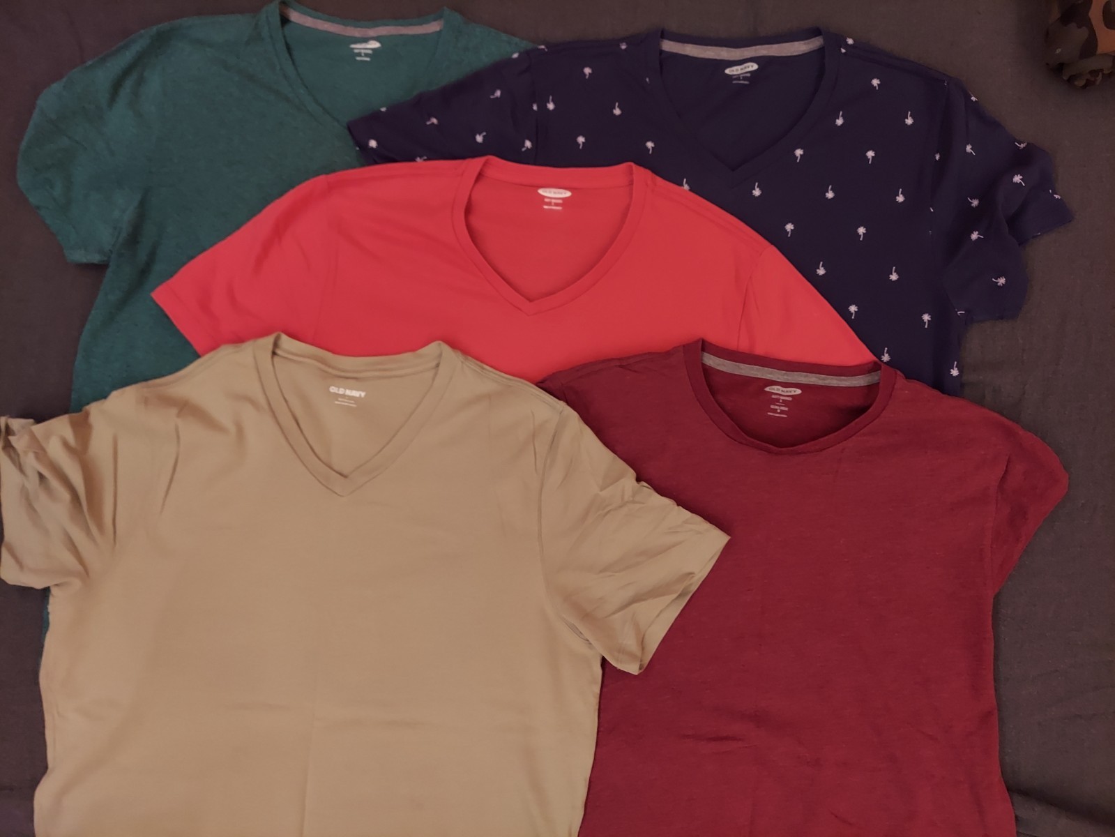 Lot Of 5 Old Navy T Shirts Size Large V-Neck Short Sleeve Solid Color Tops