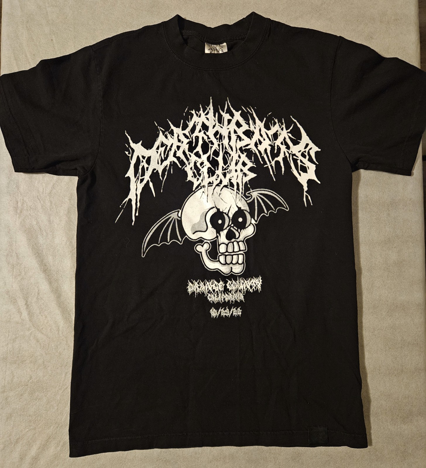 Men’s S black, Short Sleeve, Shaka Wear, Unreadable Font Graphic
