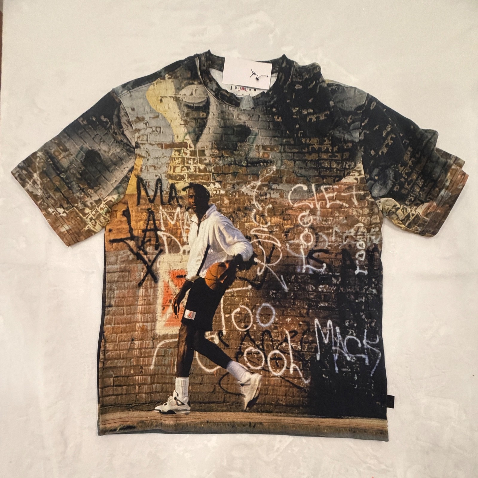 Size M Nike Air Jordan 85 Men’s Graphic T-Shirt HQ9006-045