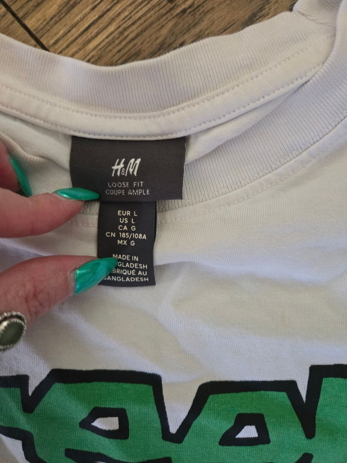 H&M White Tee with Green Day Graphic