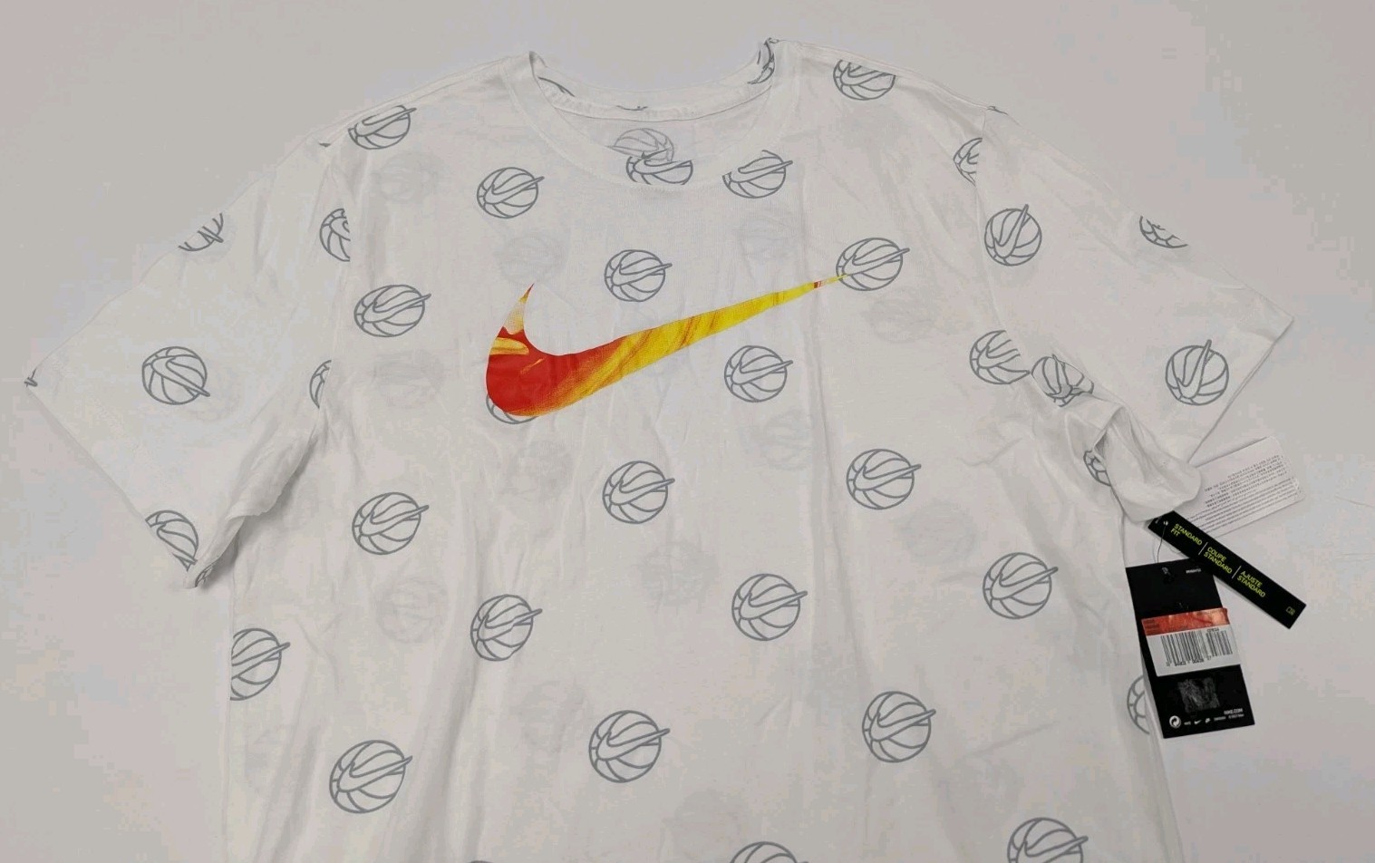 Mens Nike OC Swoosh Tee Shirt Sz L DB5981-100 NWT White
