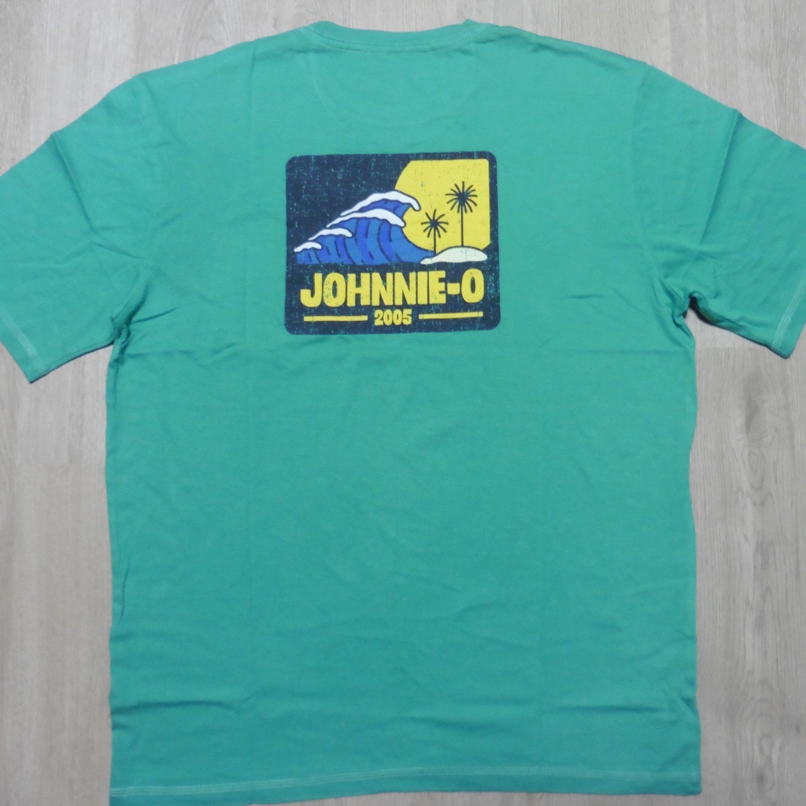 JOHNNIE O Mens M MEDIUM T SHIRT VINTAGE WAVE SEAGLASS SHORT SLEEVE GOLF SURFER