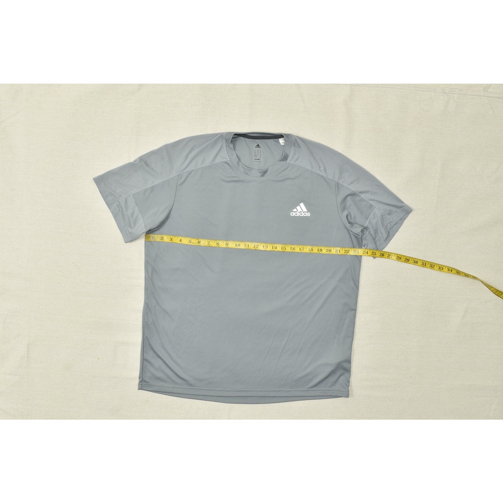 Adidas Men’s Gray Short Sleeve Athletic T-Shirt Short Sleeve Size XL Climalite