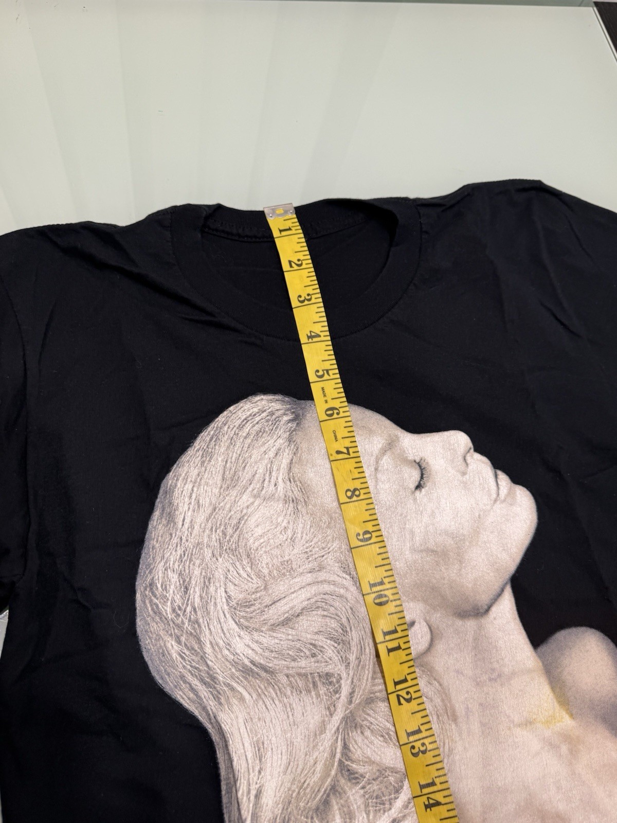 Kylie Minogue Aphrodite Les Folies Tour 2011 T-Shirt Size Small Music See Pics