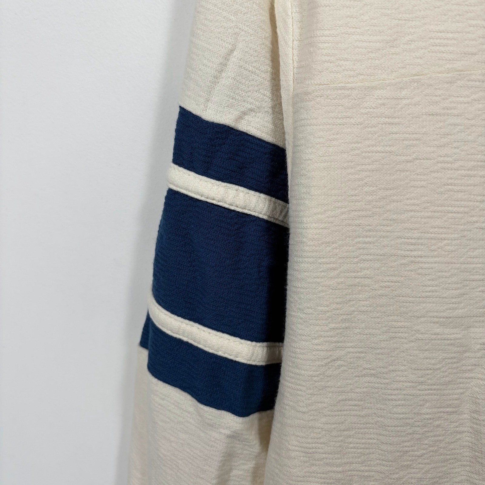 Foret Blaze Long Sleeve Shirt Men Medium Cloud White Blue Stripe Textured Tee