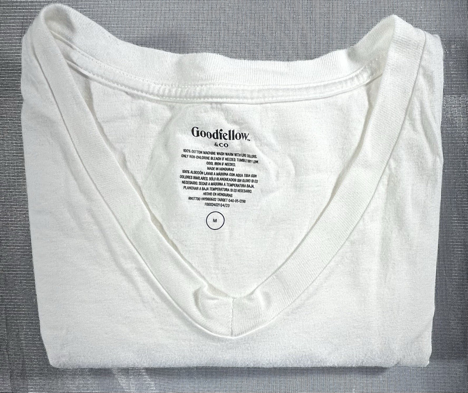 Good fellow White V Neck Size Medium Shirt