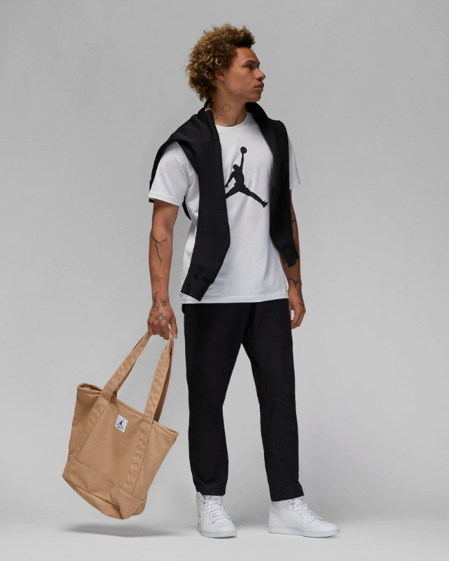 Nike Air Jordan Jumpman Logo Mens T-Shirt White Multi Size Casual Top