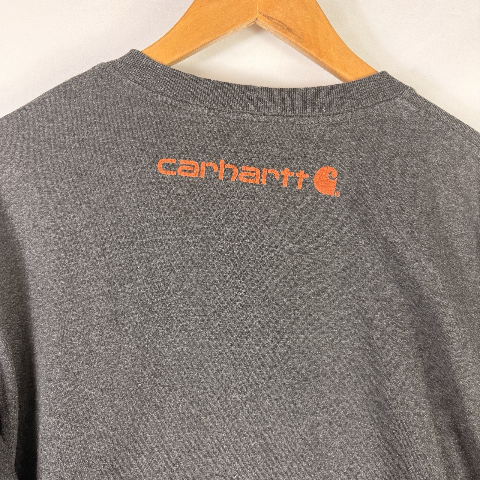 Carhartt T-Shirt Men’s Medium Original Fit Gray Pocket Long Sleeve K231