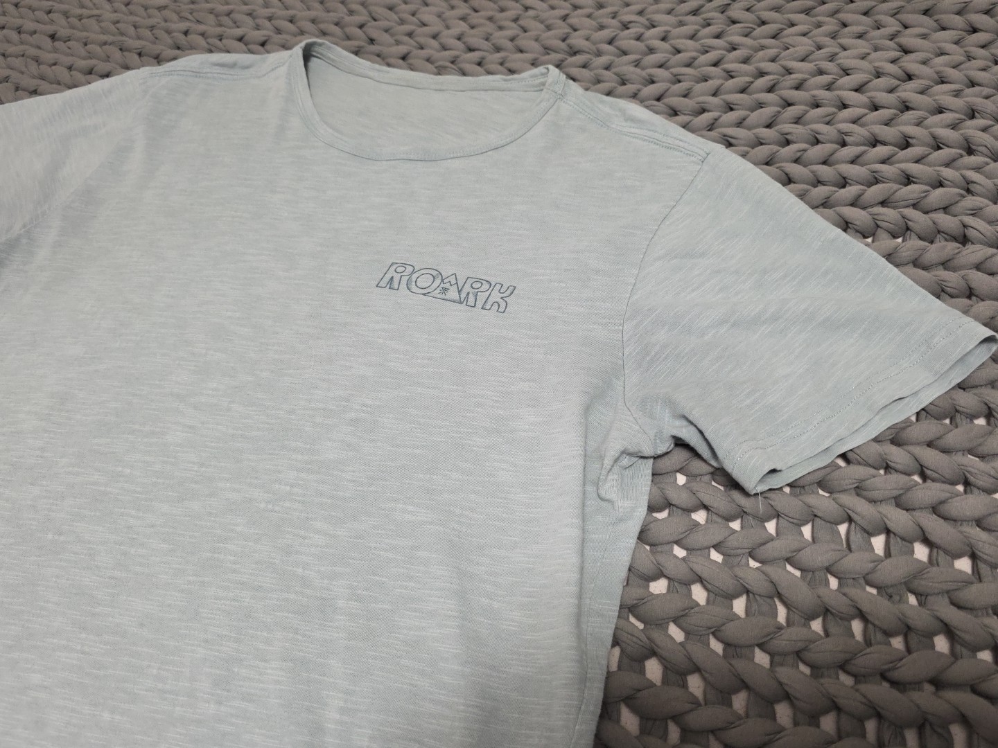 ROARK Light Heather Blue “Peace Mountain Hiker” Organic Cotton Tshirt Sz XL