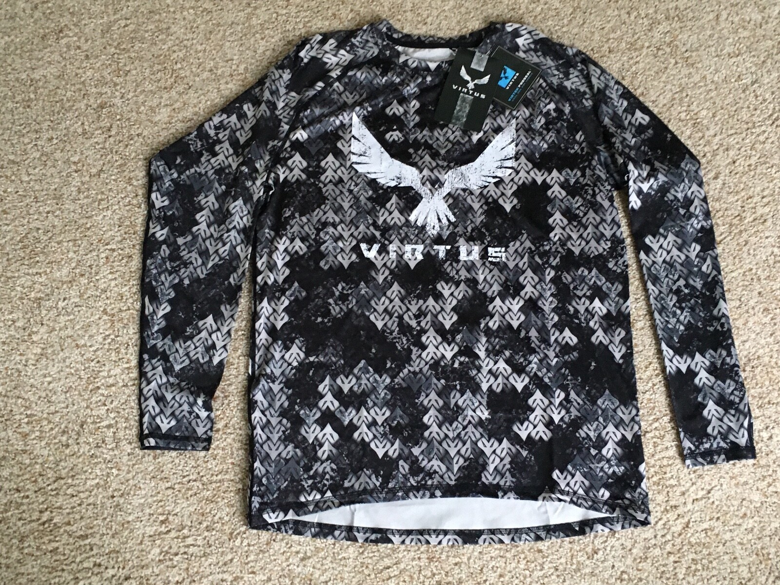Virtus Outdoor Camouflage Mens MED Virtek Quick Dry, Soft and Durable Shirt