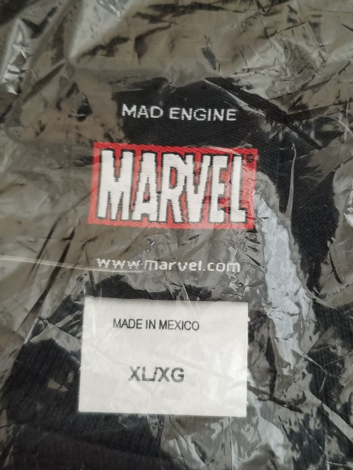 2009 Marvel Mad Engine X-Men & Avengers Black T-Shirt – Men’s XL – Brand NEW