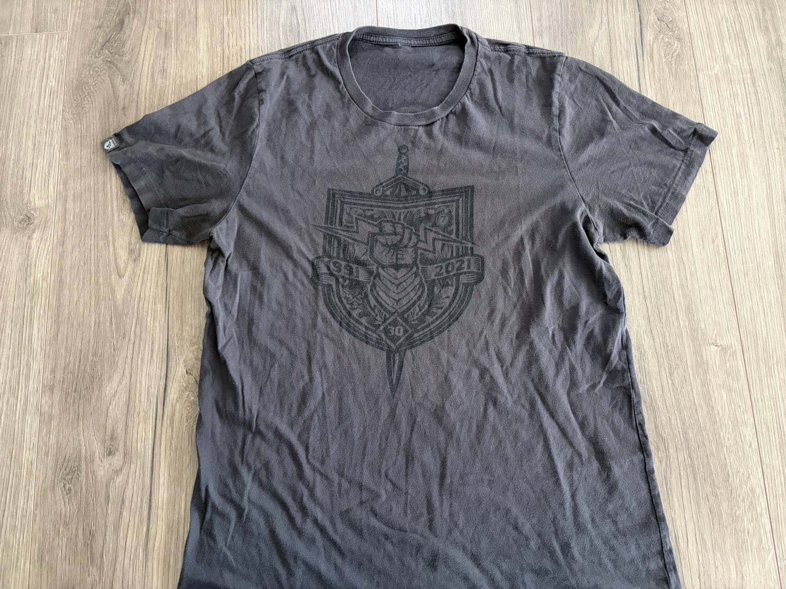 Destiny 2 Bungie 30th Anniversary Collection Shield T-Shirt (See Description)