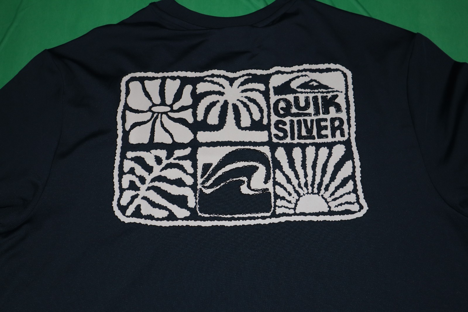 Quiksilver Surf Rashguard Teal Shirt Men’s size M