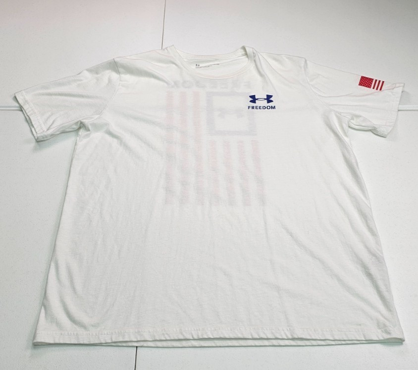 Under Armour Freedom Flag T Shirt Mens XL White Short Sleeve Patriotic Military