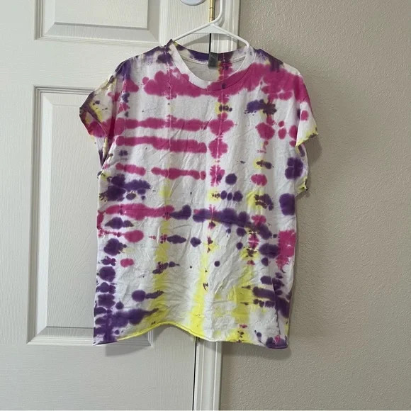 Gildan Heavy Cotton Tie Dye T-Shirt Large Multicolor Purple Yellow Pink Unisex