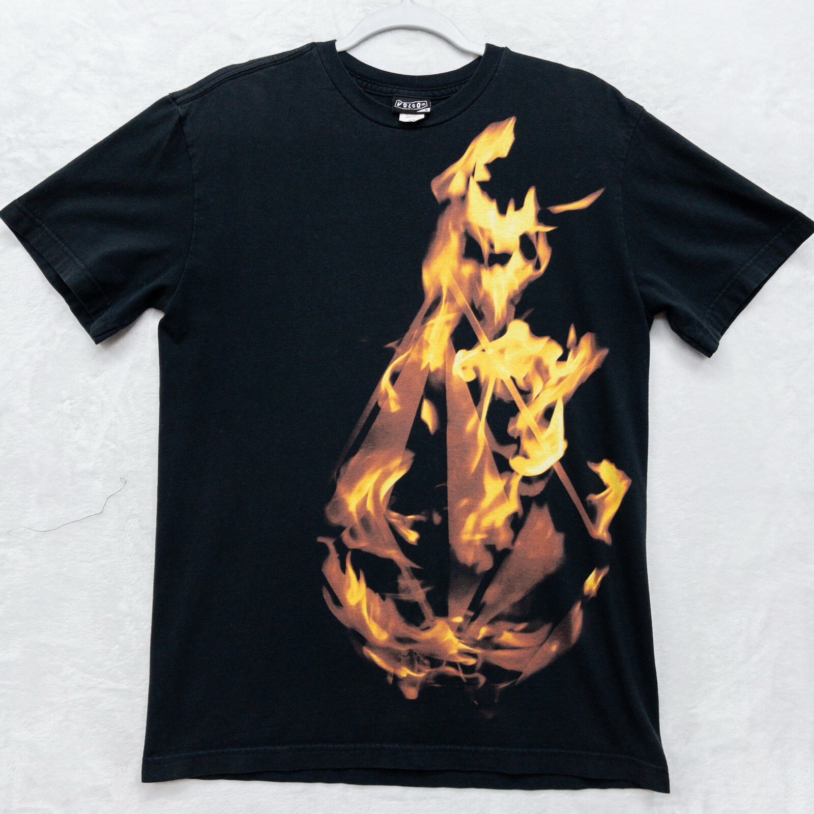 Vintage Y2K Volcom Mens Medium Flame Graphic Goth Skater Shirt Grunge