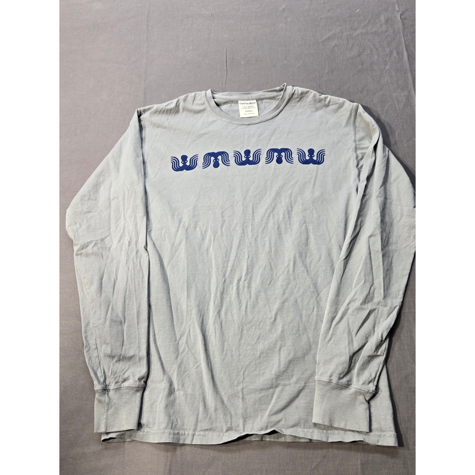ComfortWash Hanes Long Sleeve Octopus Graphic Tee Gray Cotton Small