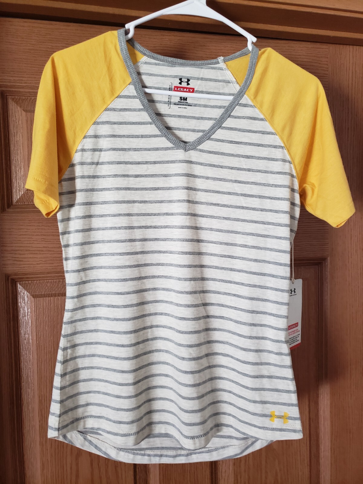 NWT UNDER ARMOUR LEGACY MENS SMALL SEMI-FITTED..SHIRT NEW WITH TAGS LOOK..