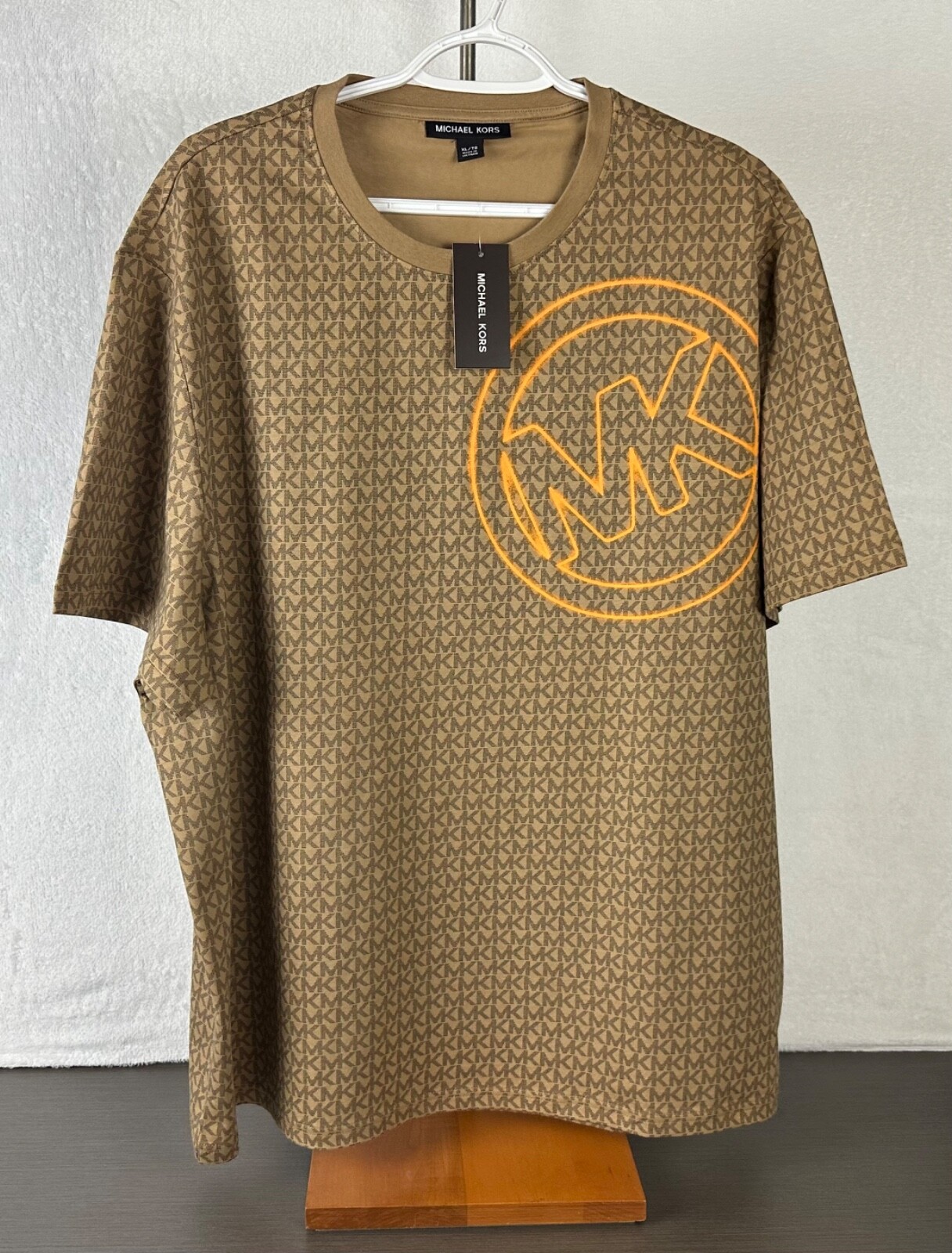 Michael Kors Men’s Camel Brown Graphic MK Signature Logo T-Shirt XL New With Tag