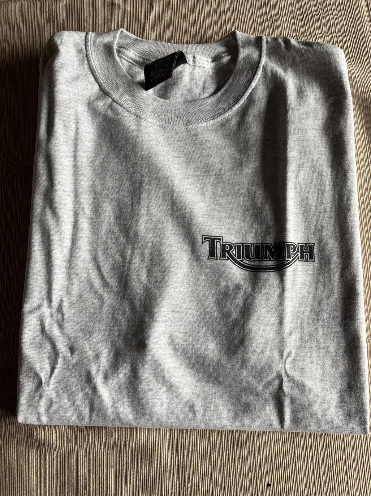 Super weight Triumph Motorcycles Logo T-Shirt Men’s XL Gray 100% Cotton NWOT