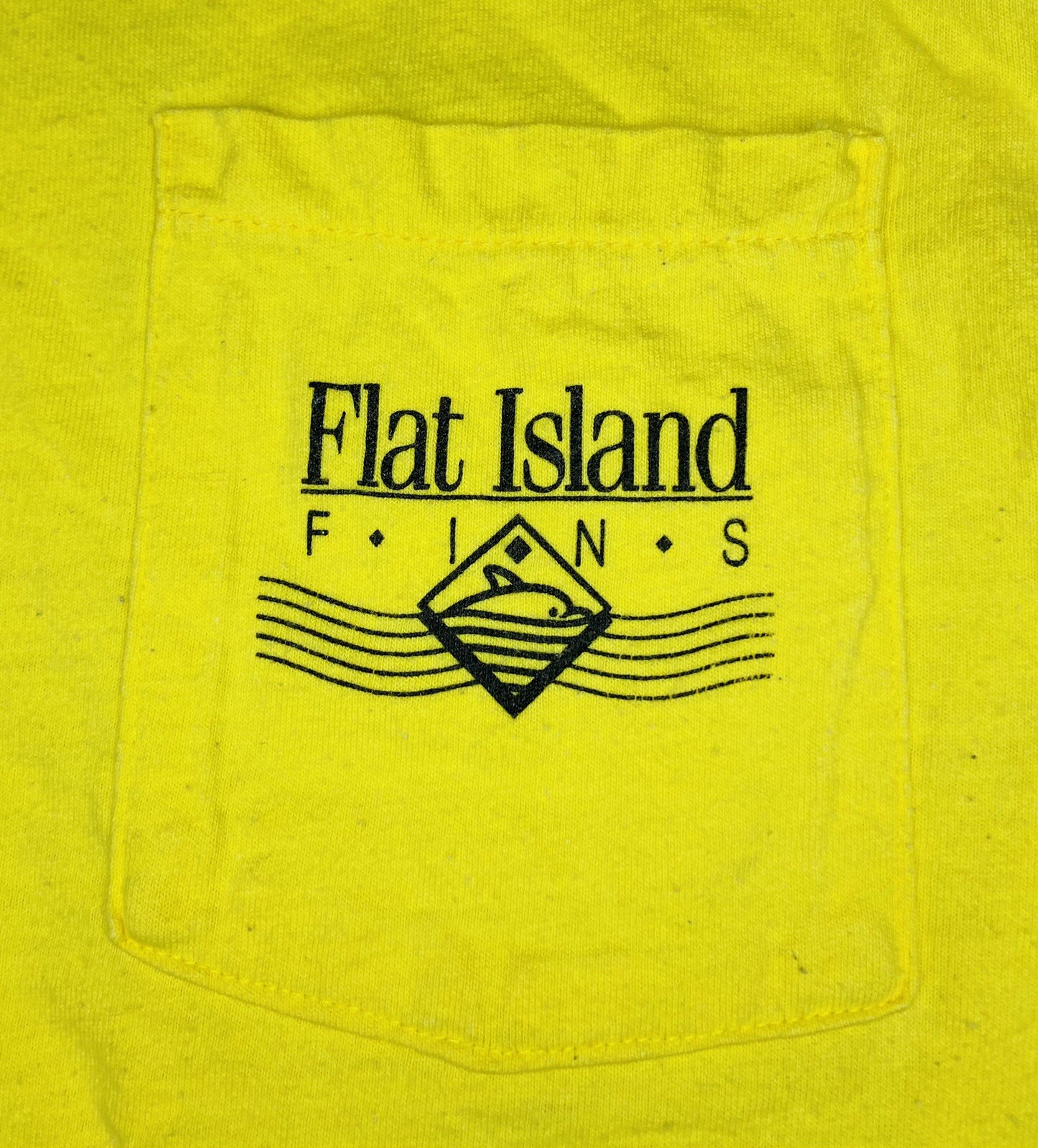 *VINTAGE* Anvil 1980s Flat Island Fins Men’s Yellow Single-Stitch Shirt; Size L