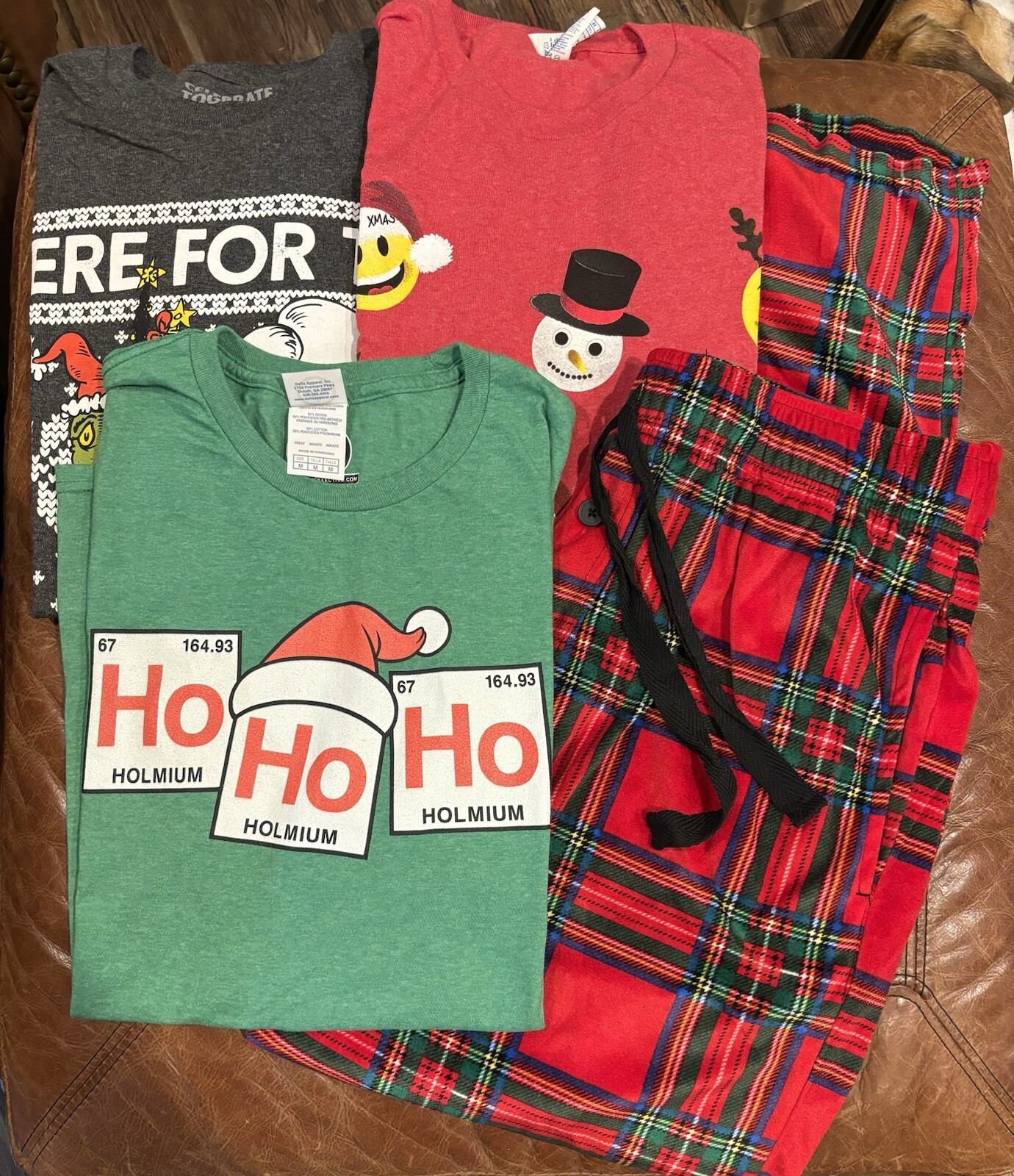 Plaid Flannel Pants & 3 Christmas T-Shirts Men’s (or Women’s) Size Medium