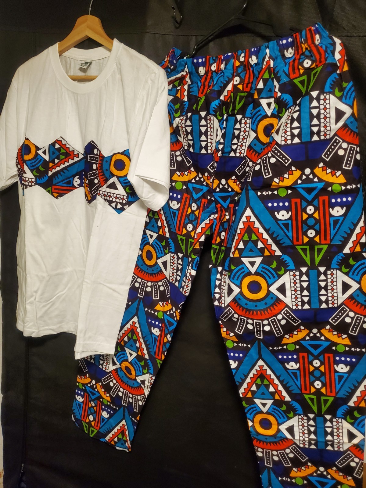 2-Piece Vibrant African Print Lounge Set White Multi-Color – Size XXL (Fits XL)