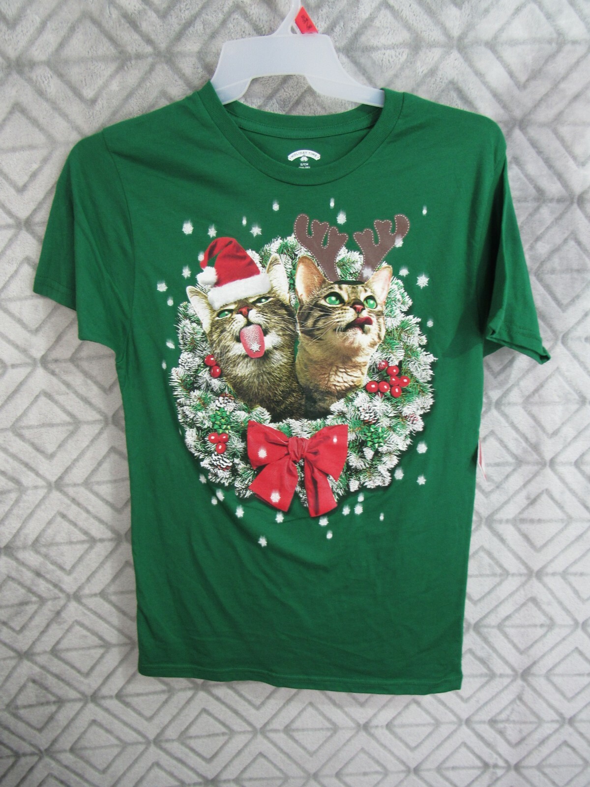 New Holiday Time Christmas T Shirt Size S 34 36 Mens Green Snowflakes Cats Bow