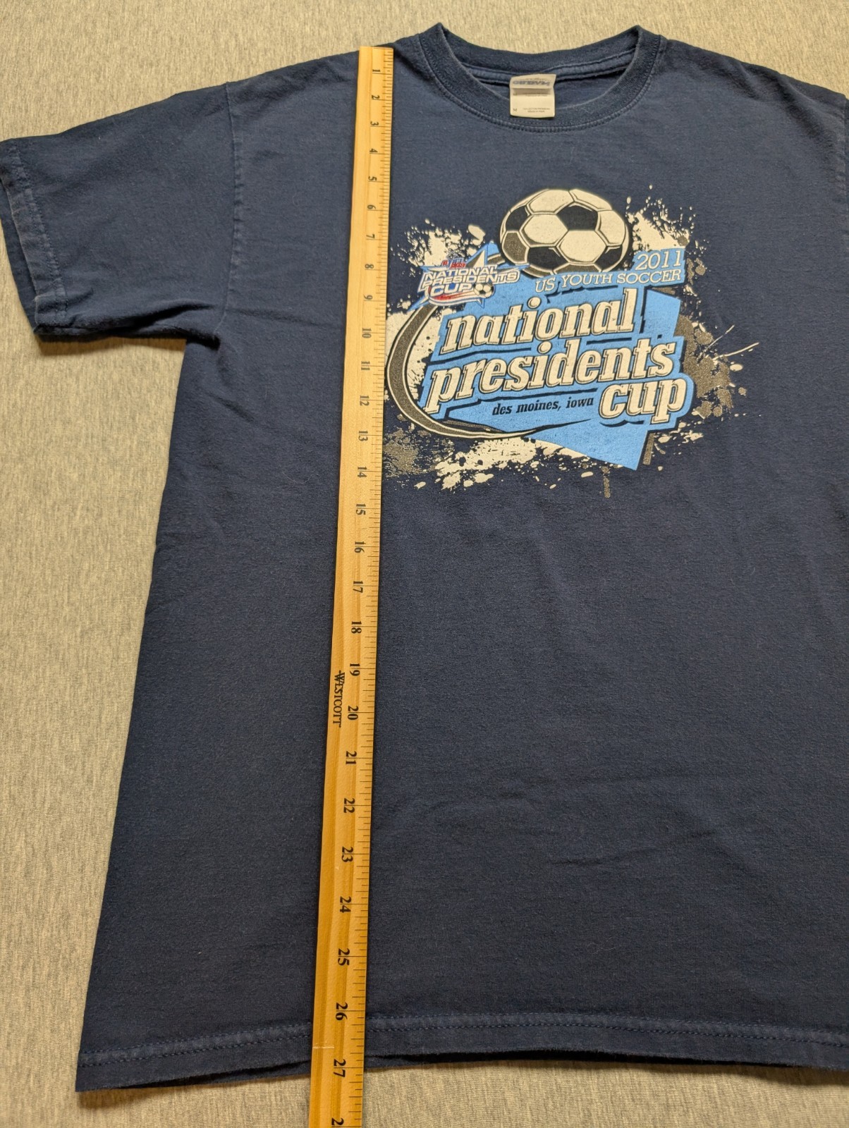 2011 Youth Soccer National Presidents Cup Des Moines Iowa Size Medium Blue