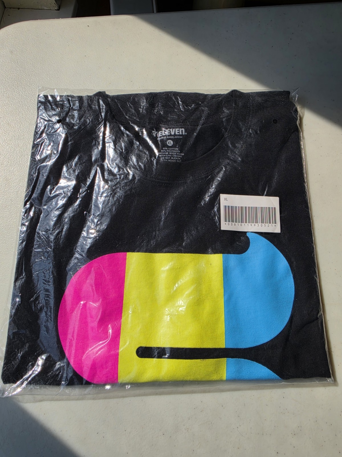 NEW 7-Eleven, 7-11 Tee Shirt BLACK Neon SLURPEE LOGO Graphic Men’s XL