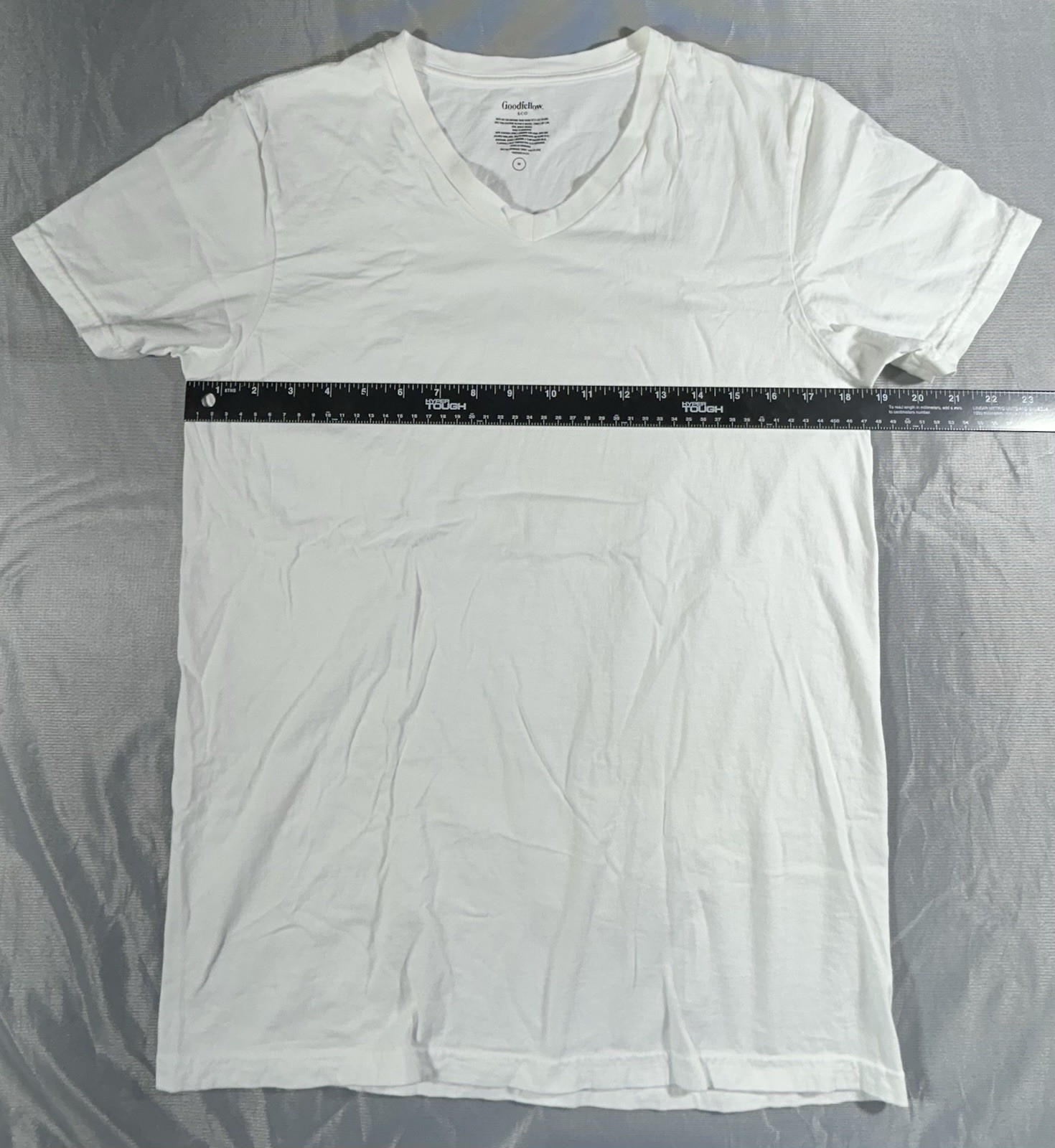 Good fellow White V Neck Size Medium Shirt