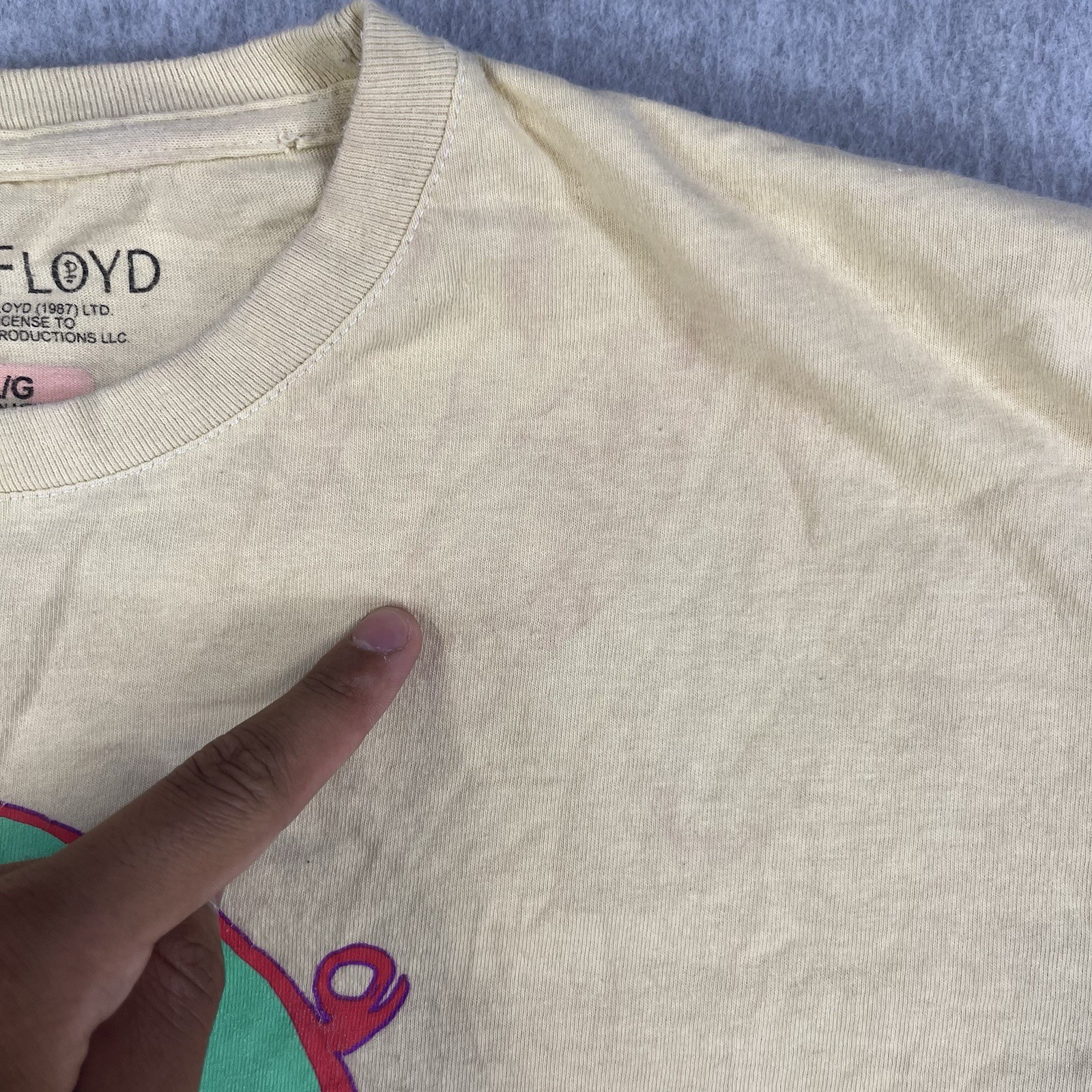 Pink Floyd Animals Tour ’77 Mens Large Yellow Band Rock Concert Classic Reprint