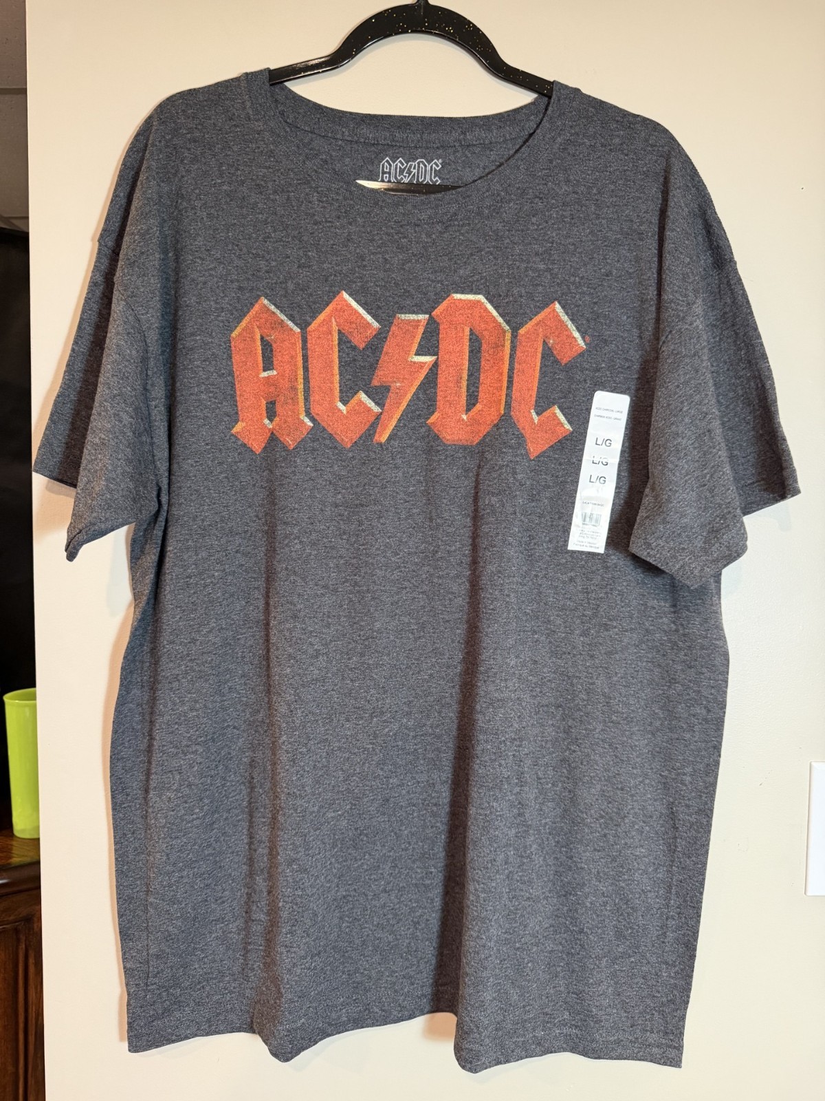 AC/DC Logo T-Shirt Men’s Large Gray Graphic Band Tee NWT Rock Licensed Classic