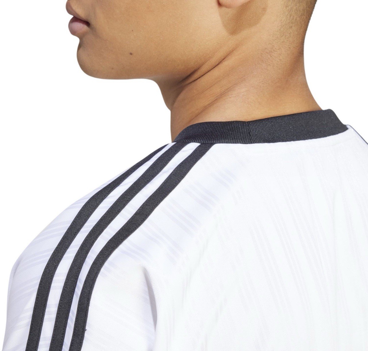 NEW MEN’S ADIDAS ORIGINALS TREFOIL POLY TEE SHIRT SIZE Large White IM9459