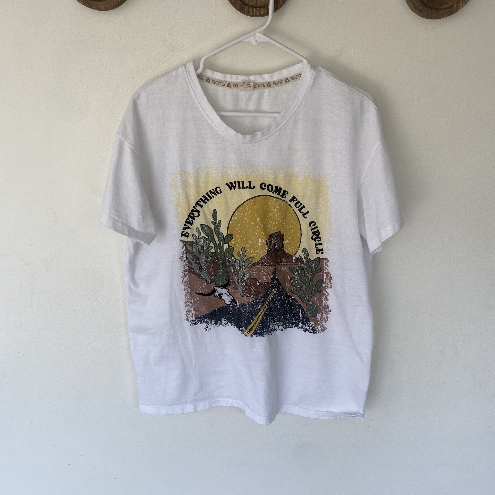 Recycled Threads “Everything Will Come Full Circle” Graphic Tee Size XL