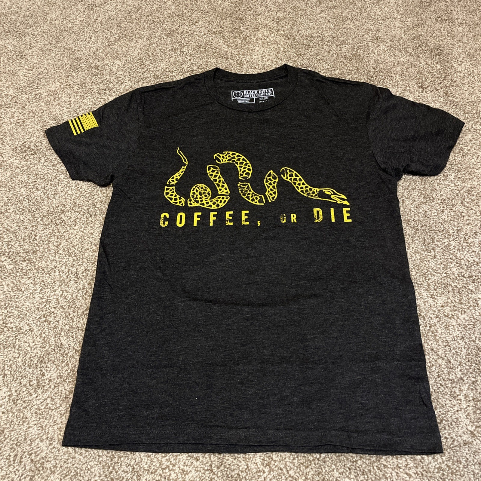 Black Rifle Coffee or Die Mens Shirt Size Small Snake Black Yellow Flag 🇺🇸