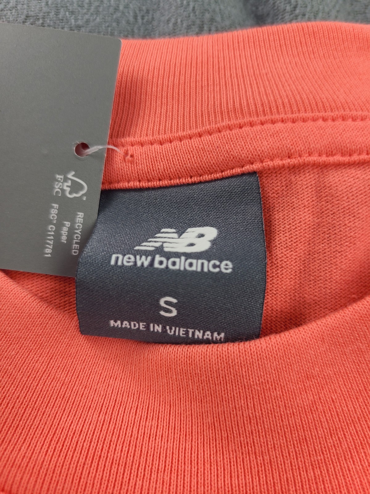 New Balance Timeless Classic T-Shirt Mens Small Red Coral 100% Cotton NWT