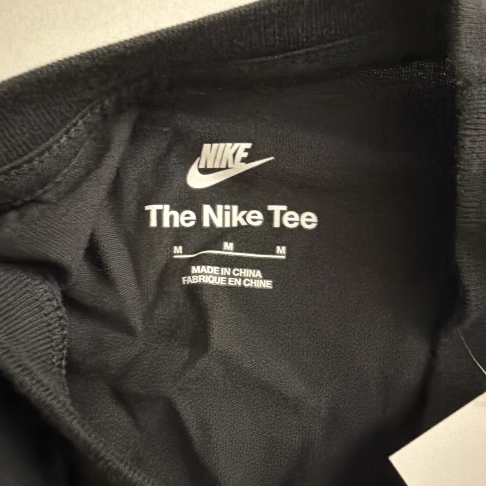 Nike Tokyo Japan Exclusive Swoosh Black Orange T Shirt Size Medium. IB8036-010