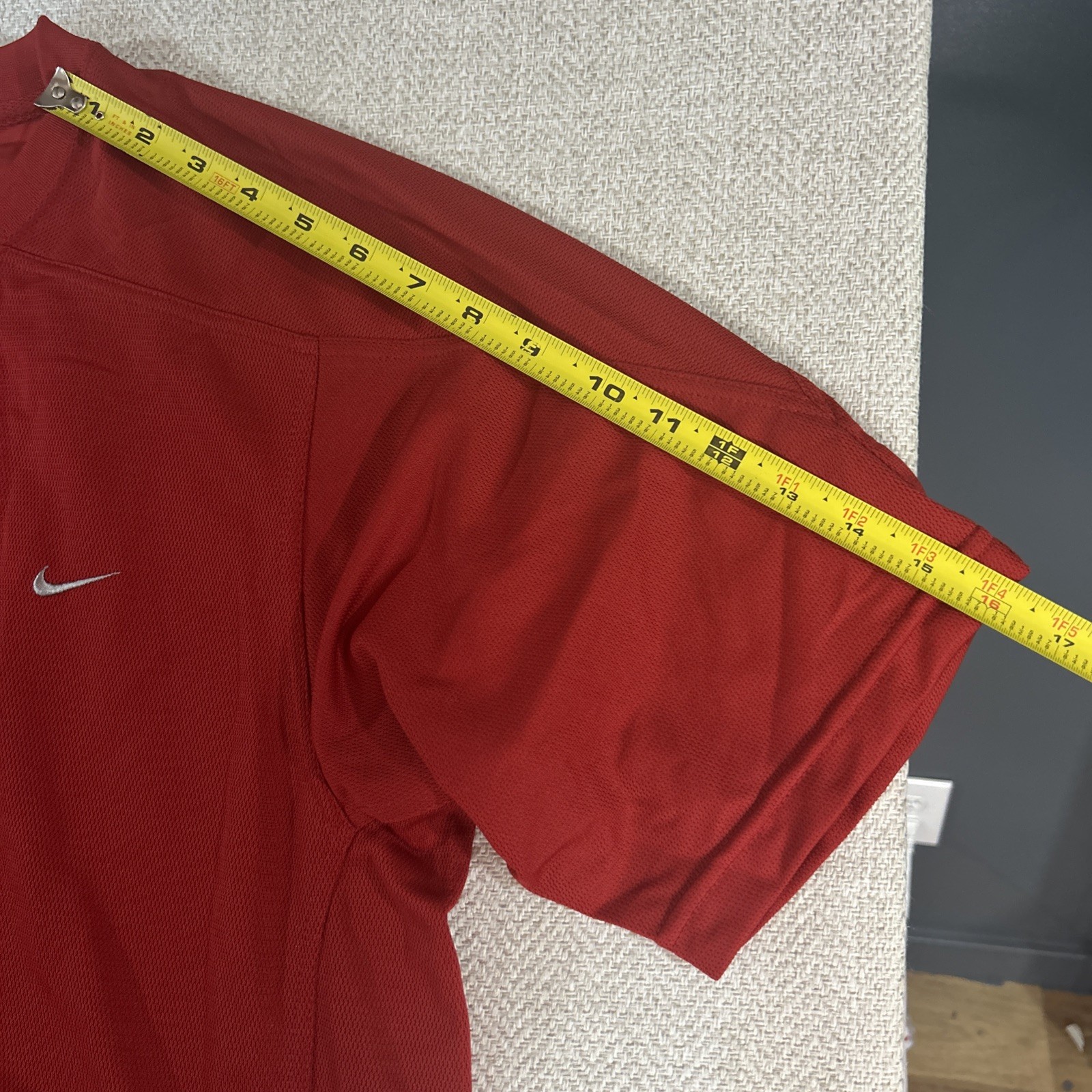 Men’s NIKE Pro Training Pull-On Crewneck Red Light Poly T-shirt – Large