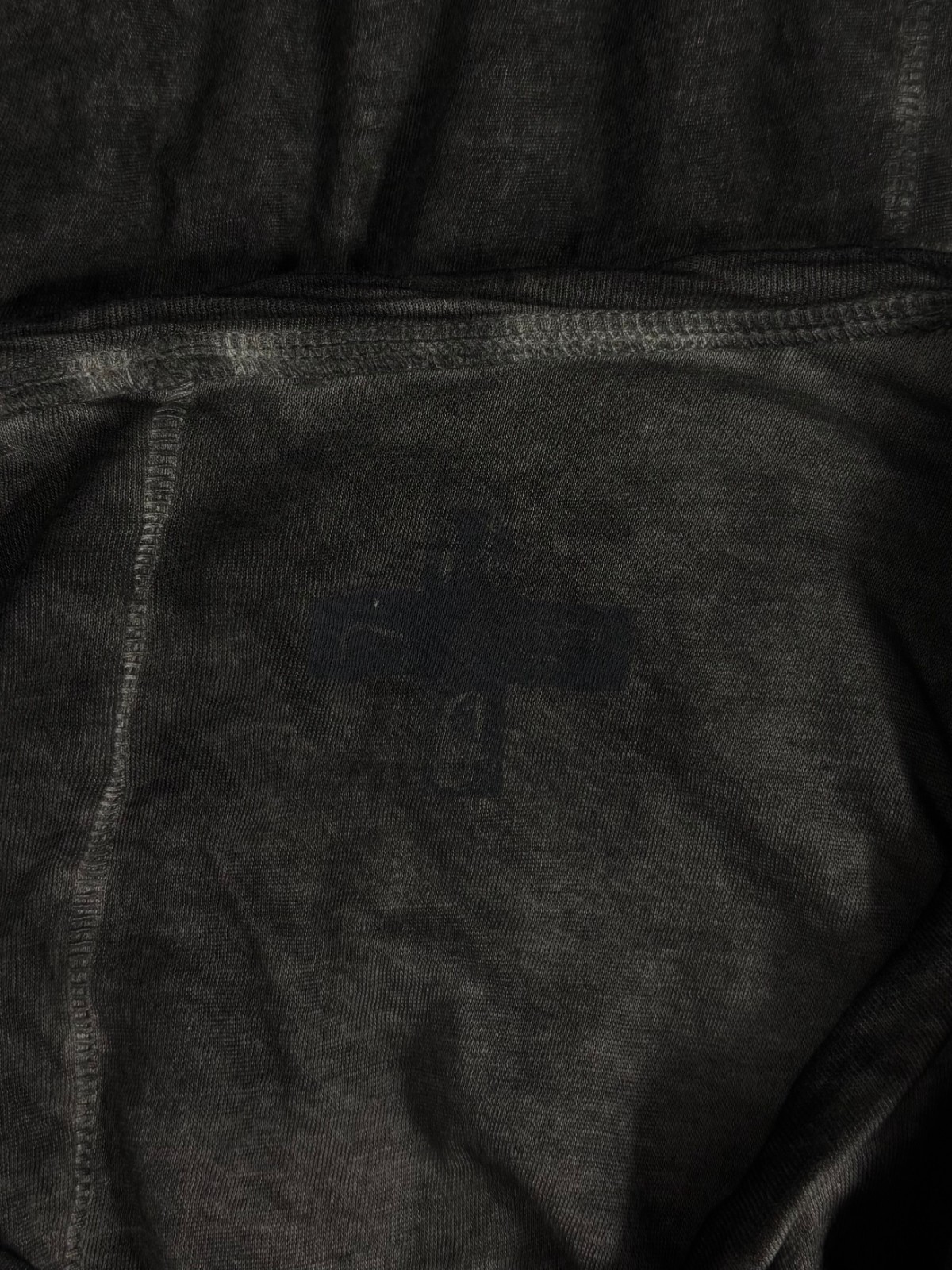 MD75 Anthracite Double Layer Tee – SS26