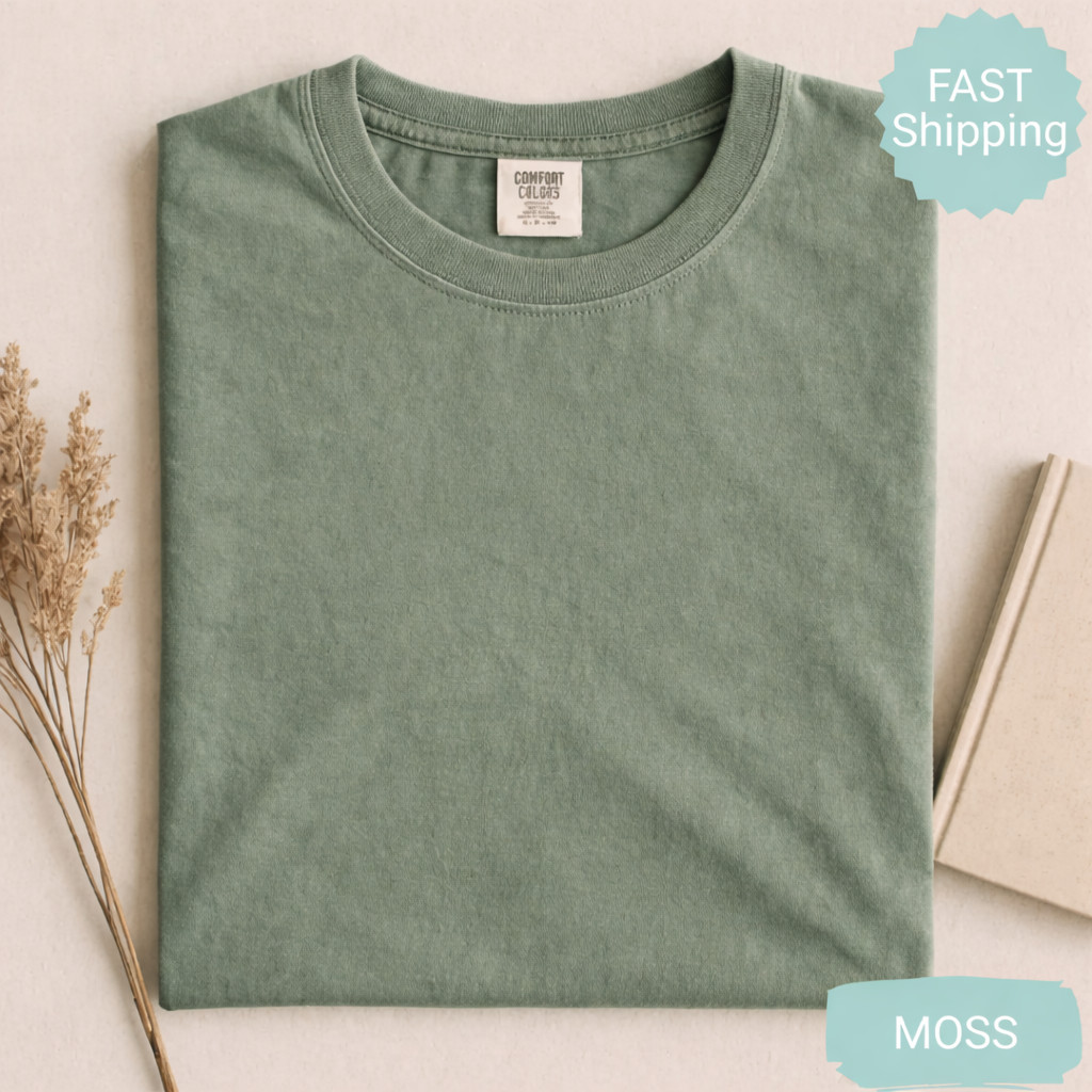 Blueberry 90s Vintage Style Comfort Colors T-Shirt