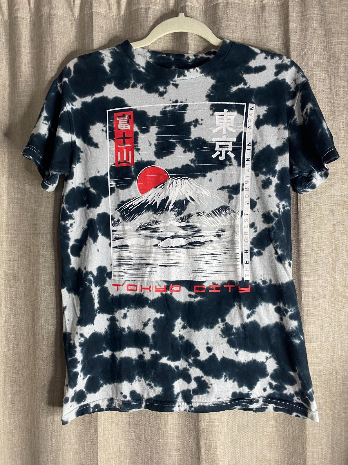 BOWERY SUPPLY CO T-Shirt M – Japan Tokyo City Highest Mt. Y2K Hippie Tie Dye