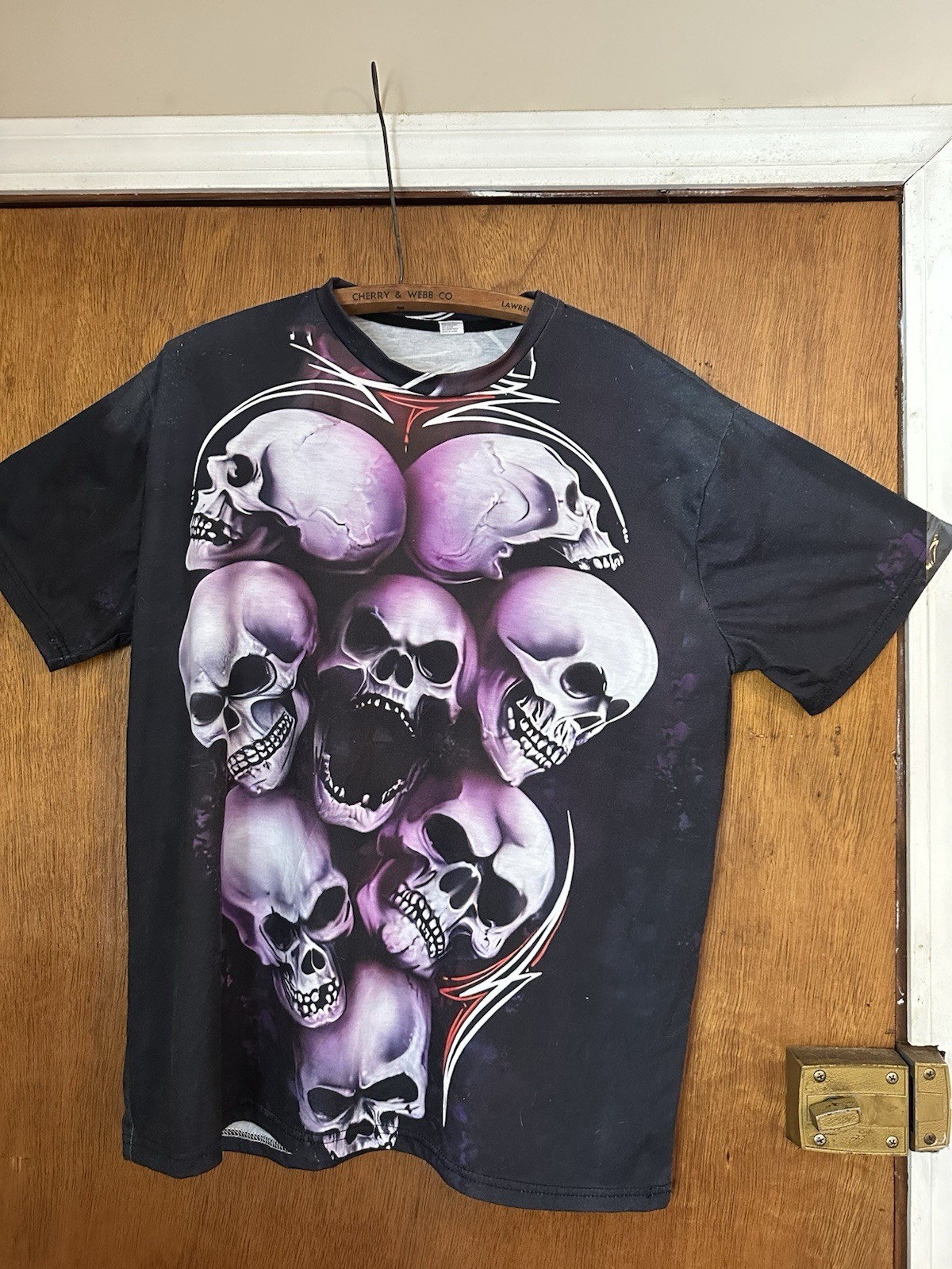 Skulls Shirt Black Purple Grunge Goth Graphic Horror Tee Shirt XL Men’s Woman’s