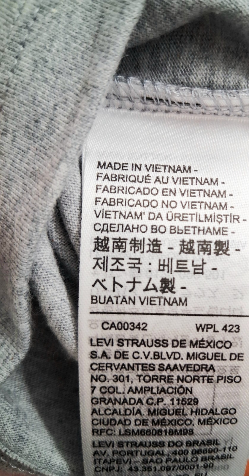 NEW LEVI’S Men’s Medium T-Shirt 100% cotton