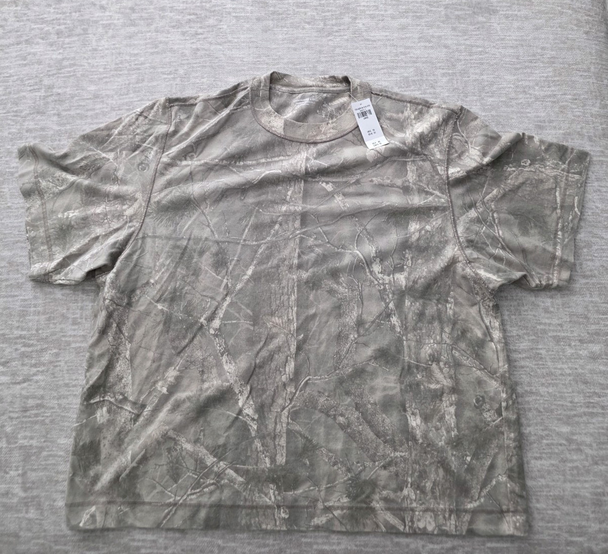 Abercrombie & Fitch Premium Essentials Men’s Gray Camo Crew Neck Tee L